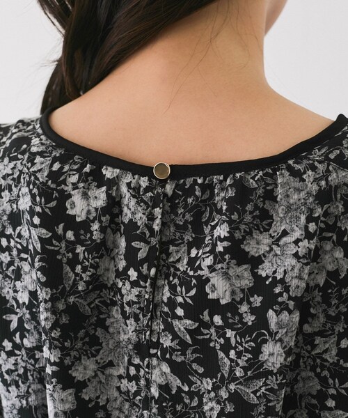 Jayro（ジャイロ）の「楊柳花柄プリントワンピース（ワンピース・レディース・ブラック系/ホワイト系・M）」の17枚目の写真