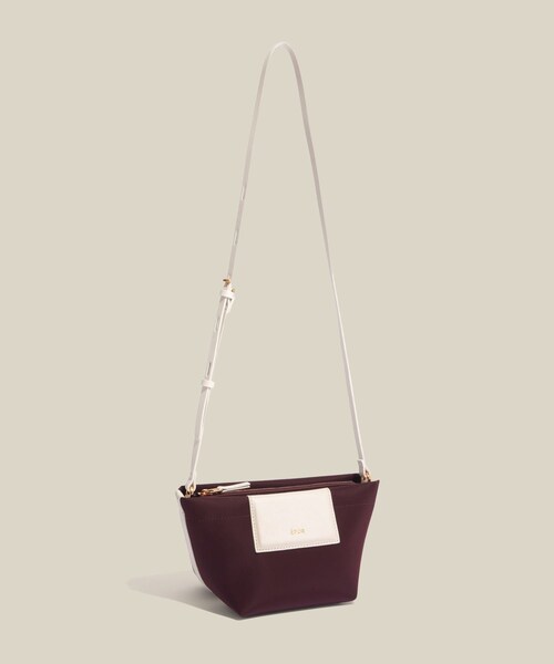 ROPE'（ロペ）の「【E'POR】BOAT BAG Mini/撥水・超軽量・26SS新型・新色追加（ショルダーバッグ・レディース・ブラック/ベージュ/ワイン・F）」の3枚目の写真