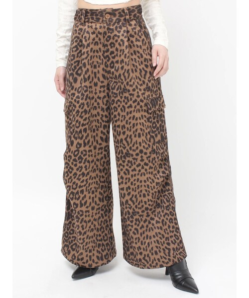 EVRIS（エヴリス）の「レオパードルーズカーゴパンツ（カーゴパンツ・レディース・ブルー/ミックス・S/M）」の3枚目の写真