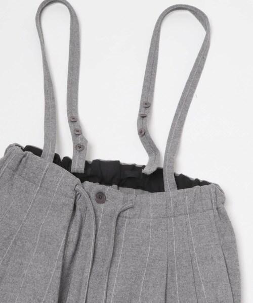 かぐれ（カグレ）の「HAVERSACK　C/Lピンストライプサロペットパンツ（サロペット/オーバーオール・レディース・Top grey・0）」の17枚目の写真
