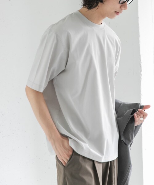 URBAN RESEARCH DOORS（アーバンリサーチドアーズ）の「FORK&SPOON　TEC LINEN T-SHIRTS（Tシャツ/カットソー・メンズ・BLACK/LIGHT GRAY/DARK BLUE・4/5）」の2枚目の写真