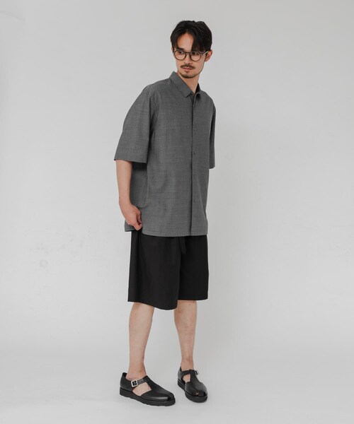 URBAN RESEARCH(アーバンリサーチ)の「ANOTHER OFFICE H.STRIPE BERMUDA PANTS(その他パンツ・メンズ・BLACK・2/3)」の6枚目の写真