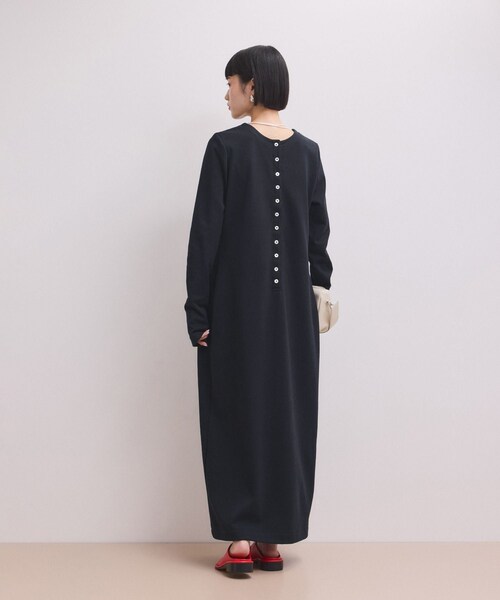 ADAM ET ROPE'(アダムエロペ)の「【WEB限定】マルチWAYヘンリーネックワンピース(ワンピース・レディース・ブラック/ダークブラウン/ネイビー・M/S)」の13枚目の写真
