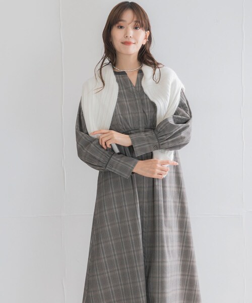 URBAN RESEARCH ROSSO（アーバンリサーチロッソ）の「『一部WEB限定カラー』バイカラーチェックナローワンピース（ワンピース・レディース・BROWN/BEIGE/NAVY・Free）」の6枚目の写真