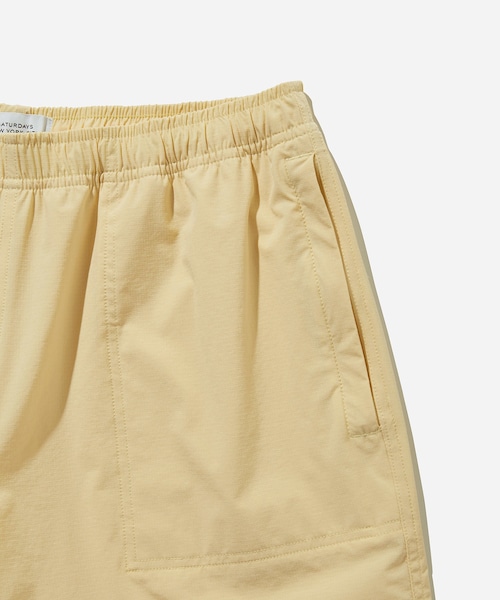 Saturdays NYC(サタデーズ ニューヨークシティ )の「TYLER STRETCH SHORT(水着・レディース・ベージュ/ピンク・L/M/S/XL/XS)」の13枚目の写真