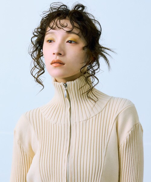 THE GOODLAND MARKET（ザグッドランドマーケット）の「cwtch　COTTON KNIT ZIPTOPS（カーディガン/ボレロ・レディース・IVORY/NAVY/ORANGE・FREE）」の7枚目の写真