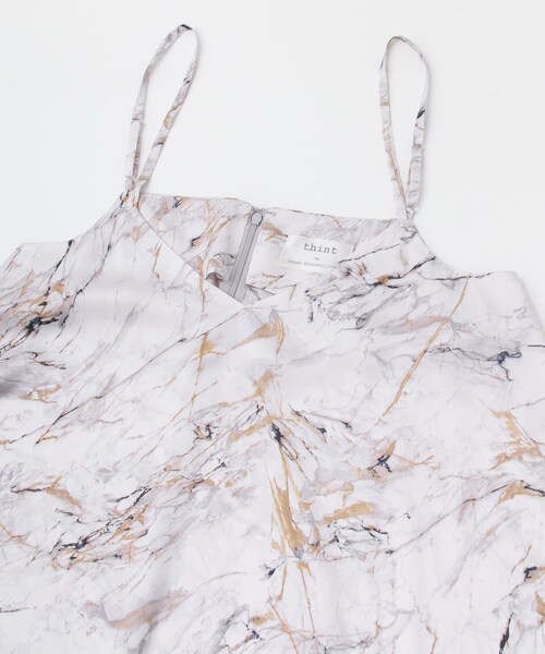 URBAN RESEARCH DOORS（アーバンリサーチドアーズ）の「thint　ストーンプリントフレアキャミチュニック（キャミソール・レディース・GRAY/OFF WHITE・one）」の5枚目の写真