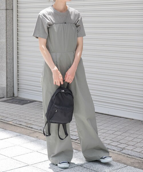 URBAN RESEARCH DOORS(アーバンリサーチドアーズ)の「FORK&SPOON ベアトップオールインワン(サロペット/オーバーオール・レディース・BLACK/KHAKI・1/2)」の13枚目の写真