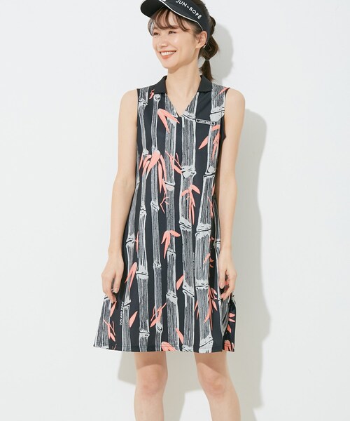 ROPE'（ロペ）の「【UV】【吸水速乾】バンブー柄プリントノースリーブワンピース（ワンピース・レディース・ブラック/ブルー・L/M/S）」の7枚目の写真