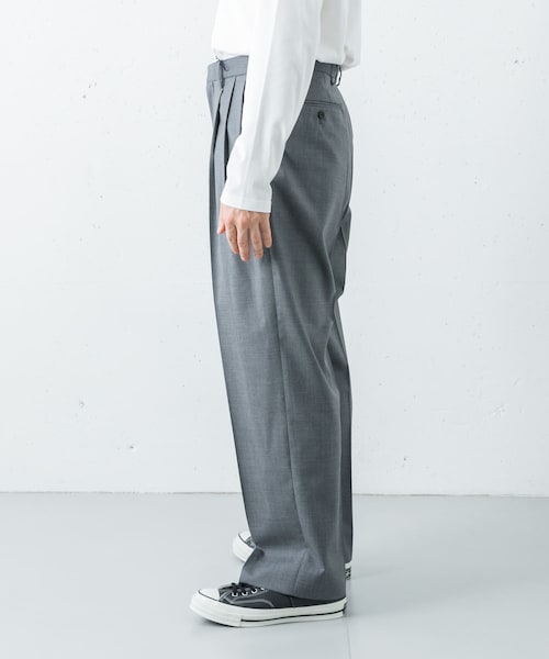 URBAN RESEARCH（アーバンリサーチ）の「YLEVE　S120S CHAMBRAY W 3TACK（その他パンツ・メンズ・020 GREY/050 MOCA・3/4）」の6枚目の写真