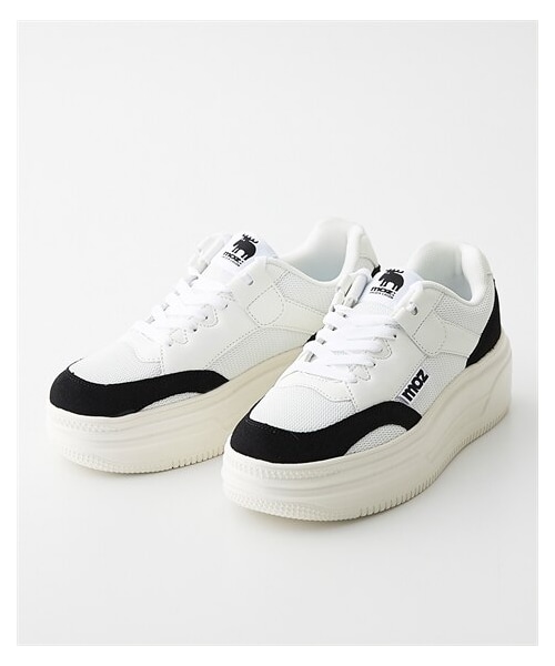 nissen（ニッセン）の「【ゆったり幅広】moz（モズ）厚底レースアップスニーカー（ワイズ４Ｅ）（スニーカー・メンズ・ホワイト/ホワイト×黒/ホワイト×ネイビー・M=23.0~23.5cm/4E/L=24.0~24.5cm/4E/LL=25.0~25.5cm/4E/3L=26.0~26.5cm/4E）」の8枚目の写真