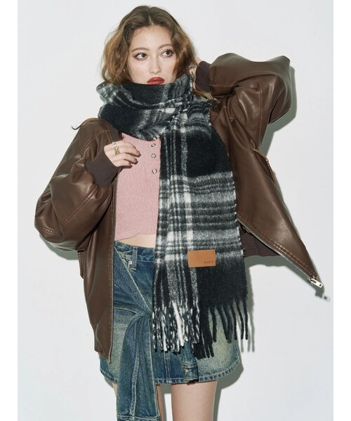 EVRIS（エヴリス）の「シャギーソフトマフラー（マフラー・レディース・ホワイト/ブラック/マスタード/ブルー・F）」の17枚目の写真