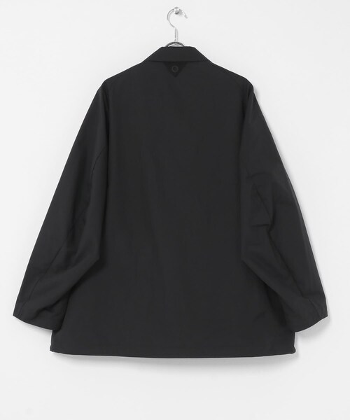 EKAL(エカル)の「White Mountaineering WINDSTOPPER COACH JACKET(テーラードジャケット・メンズ・OFF WHITE/BLACK/KHAKI/BURGUNDY・1/2)」の14枚目の写真