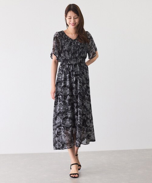 Jayro(ジャイロ)の「ミニプリーツフロントシフォンワンピース(ワンピース・レディース・ブラック系/ホワイト系/ピンク・M)」の6枚目の写真