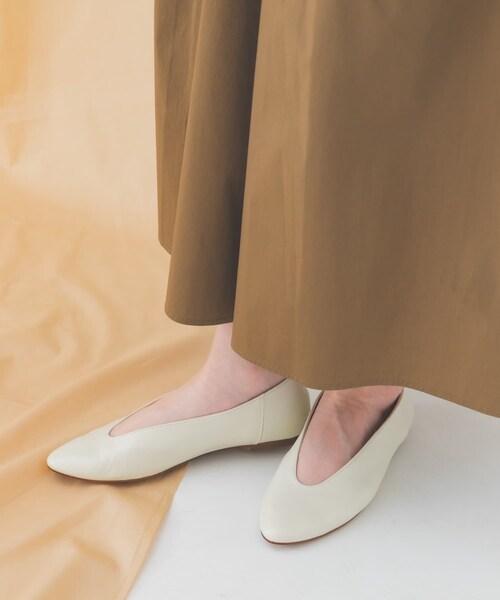 RODE SKO（ロデスコ）の「SOFI　SOFI FLAT SHOES（パンプス・レディース・GREEN/IVORY/CAMEL・36/37/38）」の6枚目の写真