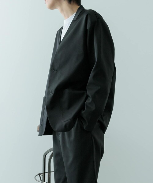 ITEMS URBANRESEARCH（アイテムズ アーバンリサーチ）の「『セットアップ対応』マシンウォッシャブルピケノーラペルジャケット（テーラードジャケット・メンズ・BLK/KHK/NVY・M/L）」の11枚目の写真