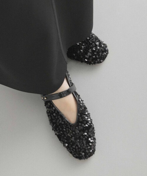 URBAN RESEARCH ROSSO（アーバンリサーチロッソ）の「HENRI EN VARGO　Mathilde（パンプス・レディース・BLACK M・36/37/38）」の4枚目の写真