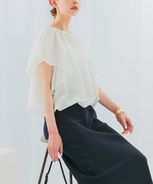 URBAN RESEARCH ROSSO（アーバンリサーチロッソ）の「コットンシルクフレアスリーブブラウス（シャツ/ブラウス・レディース・sax/off/red・FREE）」の5枚目の写真