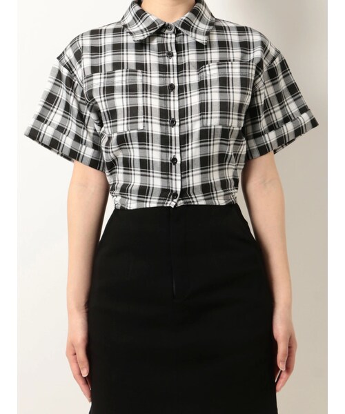 EMODA（エモダ）の「サイドオープンクロップドシャツ（シャツ/ブラウス・レディース・アイボリー/ブラック/カーキ/ライトミックス・F）」の4枚目の写真