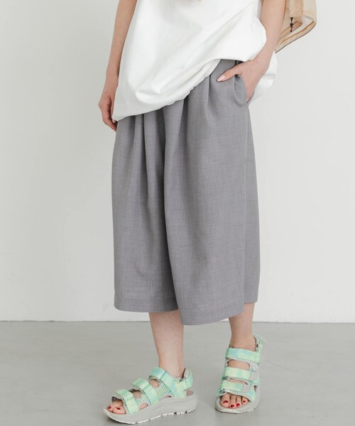 EKAL（エカル）の「『UR TECH DRYLUXE』ハイツイストワイドバミューダパンツ（その他パンツ・レディース・グレー/ネイビー/ブルーグレー・One）」の7枚目の写真