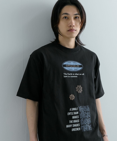 SENSE OF PLACE by URBAN RESEARCH（センスオブプレイスバイアーバンリサーチ）の「ロゴグラフィックTシャツ(5分袖) A（Tシャツ/カットソー・メンズ・WHITE/BLACK/ROYAL BLUE・M/L）」の2枚目の写真
