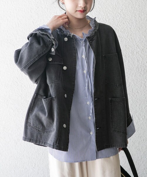 ITEMS URBANRESEARCH（アイテムズ アーバンリサーチ）の「デニムオーバーノーカラージャケット（デニムジャケット・レディース・BLU/GRY/BLK・Free）」の13枚目の写真