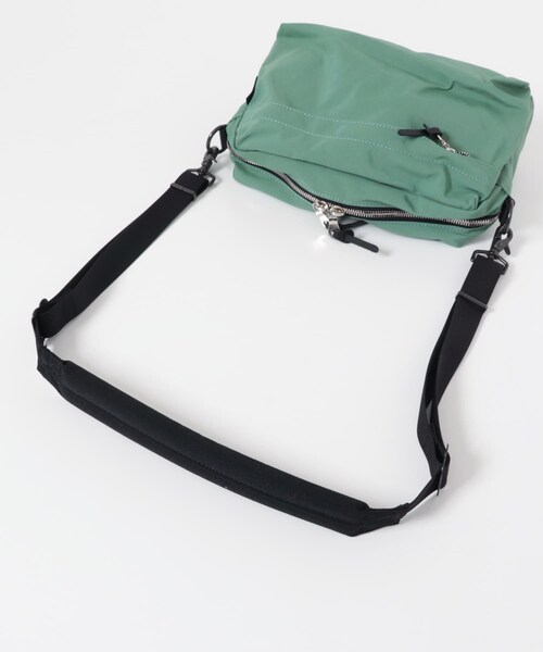 URBAN RESEARCH DOORS(アーバンリサーチドアーズ)の「STANDARD SUPPLY WEEKEND SHOULDER(ショルダーバッグ・メンズ・MINTGREEN・One)」の8枚目の写真