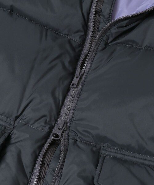EKAL(エカル)の「TAION 別注ダウンベスト(ベスト・メンズ・DARK GREY/KHAKI・M/L)」の5枚目の写真