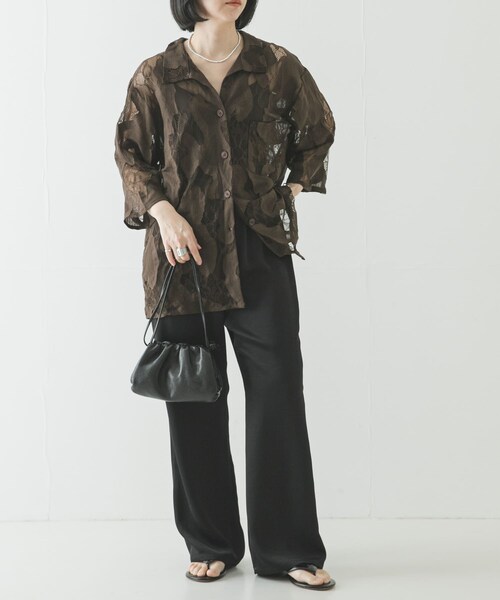 URBAN RESEARCH(アーバンリサーチ)の「レザーショルダーバッグ(ショルダーバッグ・レディース・BLACK/BROWN/SILVER・-)」の7枚目の写真