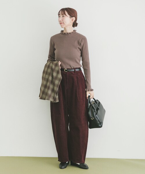 ITEMS URBANRESEARCH(アイテムズ アーバンリサーチ)の「コーデュロイバレルパンツ(その他パンツ・レディース・BLK/BEG/CHERRY・FREE)」の20枚目の写真