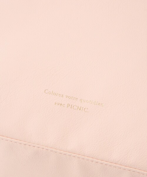 ROPE' PICNIC(ロペピクニック)の「【A4対応・洗える】メッシュハンドルトートバッグ(トートバッグ・レディース・ブラック系/ライトグレー/キナリ系/ワイン系/イエロー系/シルバー系/ブラック/グレー/キナリ/ブラウン系/ベージュ/ブルー/ブルー系/ラベンダー/レッド/ピンク/ローズピンク/ピンク系/ゴールド/シルバー/ブラウン/ライトグリーン・F)」の19枚目の写真