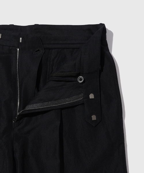 ADAM ET ROPE'（アダムエロペ）の「【blurhms/ブラームス】Si/W/C Two-tuck Slacks（スラックス・メンズ・ブラック・2/3）」の5枚目の写真