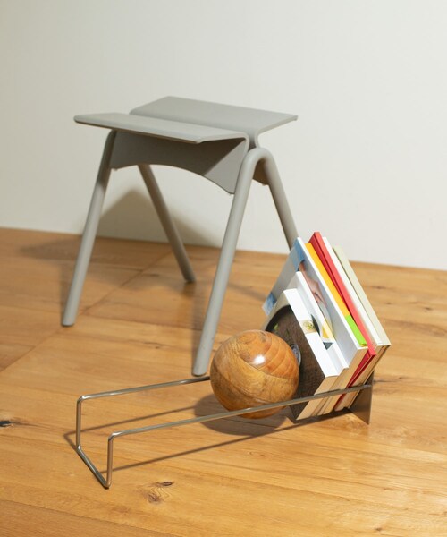 URBAN RESEARCH DOORS（アーバンリサーチドアーズ）の「『WEB限定』DETAIL　SLOPE BOOKEND シルバー（インテリア雑貨・メンズ・シルバー・-）」の4枚目の写真