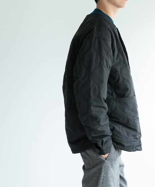 URBAN RESEARCH DOORS(アーバンリサーチドアーズ)の「FORK&SPOON リバーシブルノーカラーブルゾン(ブルゾン・メンズ・OLIVE/BLACK・4/5)」の8枚目の写真