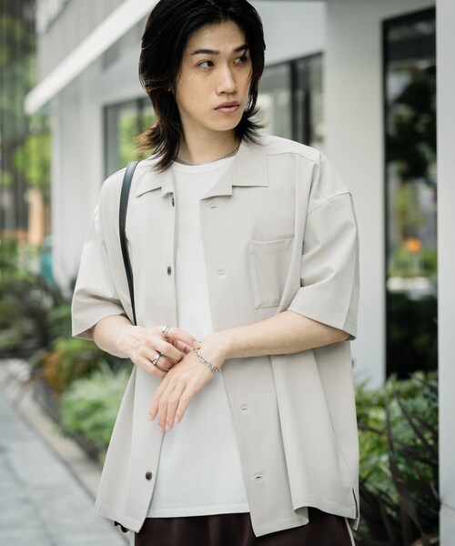 SENSE OF PLACE by URBAN RESEARCH(センスオブプレイスバイアーバンリサーチ)の「オープンカラールーズシャツ(5分袖)ll(シャツ/ブラウス・メンズ・BROWN/BLACK/GREIGE・S/M/L)」の3枚目の写真