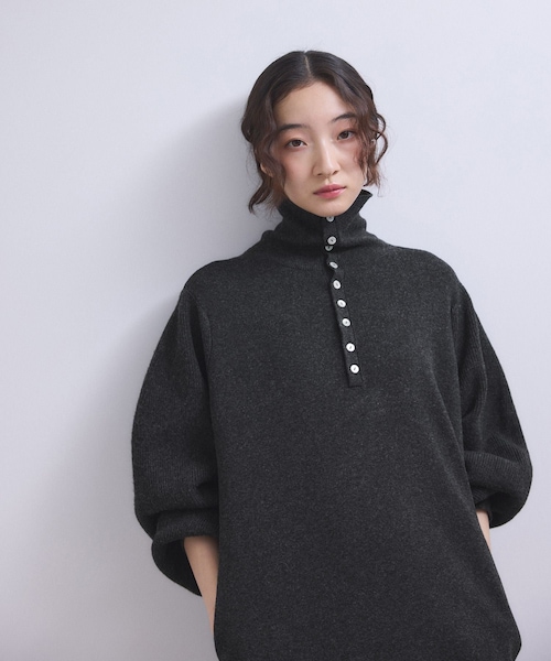 ADAM ET ROPE'（アダムエロペ）の「【WEB限定】2WAYニットポロワンピース（ワンピース・レディース・チャコール/グレー/ブラウン・F）」の17枚目の写真