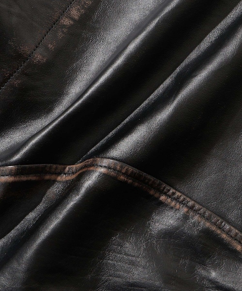 ADAM ET ROPE'（アダムエロペ）の「【NVRFRGT/ネヴァーフォーゲット】DISTRESSED LEATHER MOTORCYCLE JACKET（ライダースジャケット・メンズ・ダークブラウン・2）」の17枚目の写真