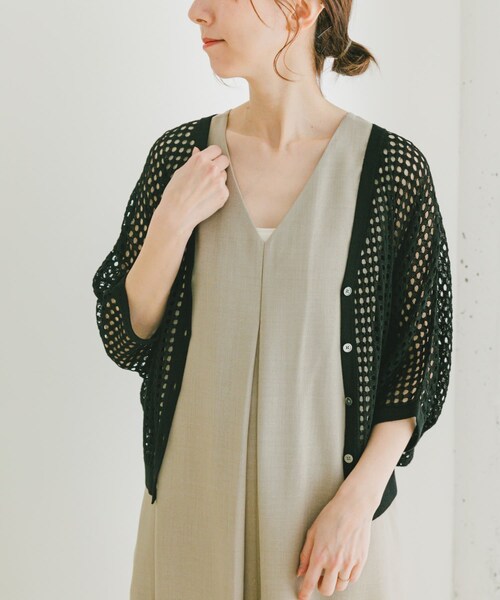 ITEMS URBANRESEARCH（アイテムズ アーバンリサーチ）の「メッシュニットカーディガン（カーディガン/ボレロ・レディース・BLK/GREGE/BRN・FREE）」の9枚目の写真
