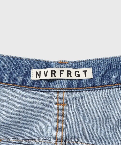 ADAM ET ROPE'（アダムエロペ）の「【NVRFRGT/ネヴァーフォーゲット】3D TWISTED JORTS（デニムパンツ・メンズ・ブルー系・1/2）」の12枚目の写真