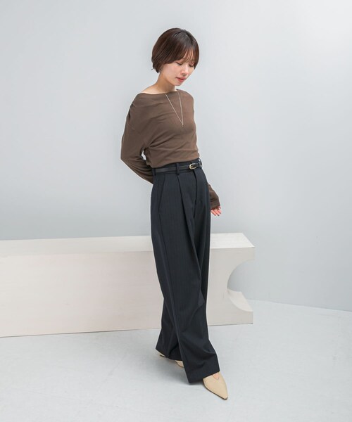 URBAN RESEARCH ROSSO（アーバンリサーチロッソ）の「2WAYネックオフショルプルオーバー（Tシャツ/カットソー・レディース・OFF WHITE/BROWN/BLACK・FREE）」の21枚目の写真