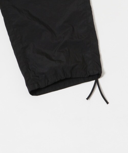 URBAN RESEARCH(アーバンリサーチ)の「ATON HAND DYED NYLON OVER PANTS(その他パンツ・レディース・BLACK/GRAY・00)」の5枚目の写真