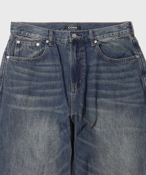 ADAM ET ROPE'(アダムエロペ)の「【CODA/コーダ】INDIGO VINTAGE WASHED DISTRESSED BREAK CUT FLARED JEANS(デニムパンツ・メンズ・ブルー系・0/1/2)」の5枚目の写真