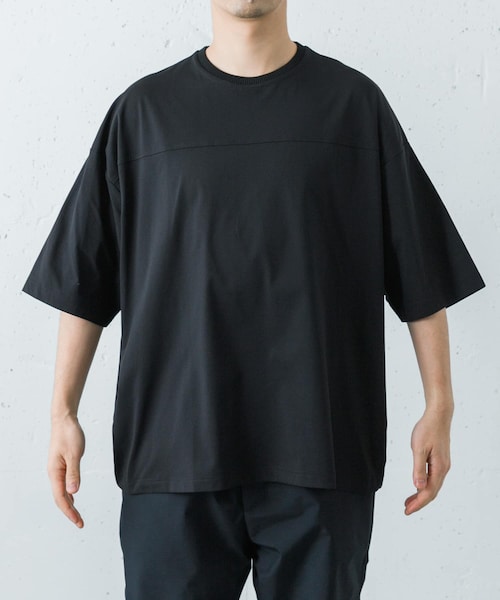 URBAN RESEARCH(アーバンリサーチ)の「Wide Dad BREEZY TECH SHORT-SLEEVE T-SHIRTS(Tシャツ/カットソー・メンズ・D.NAVY/BLACK/CHARCOAL・1/2)」の11枚目の写真