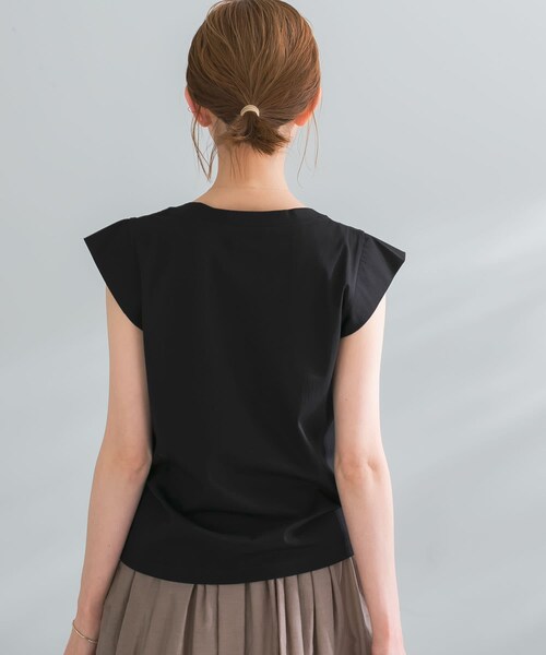 URBAN RESEARCH ROSSO（アーバンリサーチロッソ）の「フレンチTシャツ（Tシャツ/カットソー・レディース・BROWN/OFFWHITE/CHARCOAL/BLACK/TURQUOISE/PINK・FREE）」の21枚目の写真