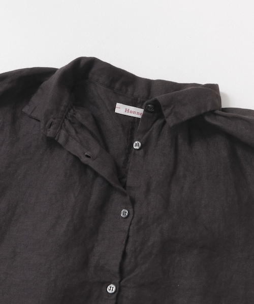 かぐれ(カグレ)の「Honnete Half-Sleeve Gather Shirts(シャツ/ブラウス・レディース・Ice Grey/Coral/Bk Choco・one)」の6枚目の写真