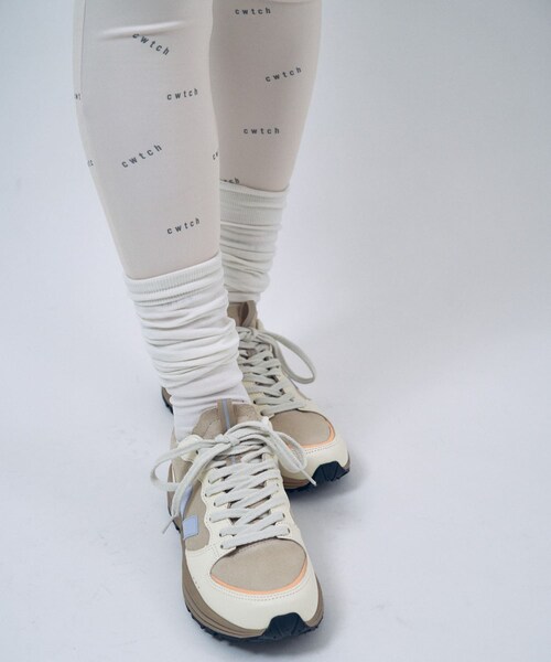 THE GOODLAND MARKET（ザグッドランドマーケット）の「veja　VENTURI ALMOND SWAN（スニーカー・レディース・ALMOND・37/38/39/41/42/43）」の4枚目の写真