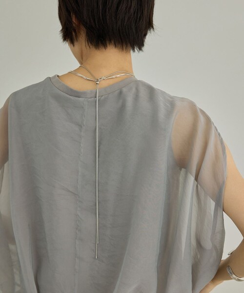 ADAM ET ROPE'(アダムエロペ)の「【WEB限定】シアーオーガンジーバルーンプルオーバー(その他トップス・レディース・ライトグレー/ベージュ系・F)」の16枚目の写真