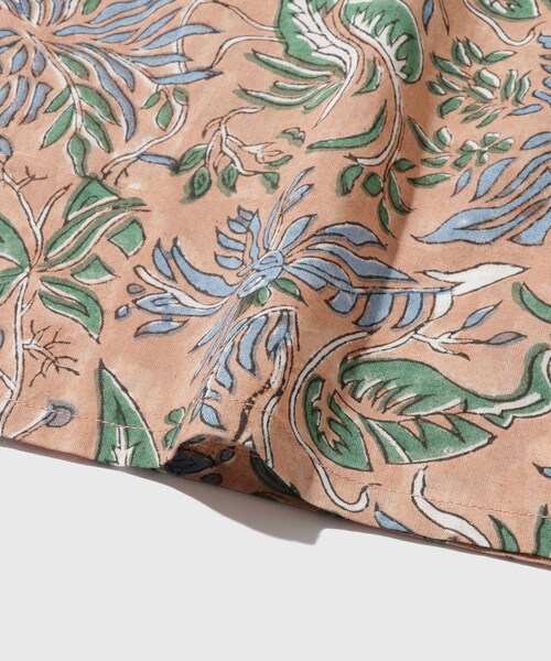 ADAM ET ROPE'(アダムエロペ)の「INDIAN FABRIC PATTERN S/S SHIRTS(シャツ/ブラウス・メンズ・ブラウン/ダークグリーン・L/M/S)」の14枚目の写真