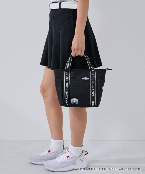 ROPE'(ロペ)の「【シナモロール】ワッペン付きカートバッグ(トートバッグ・レディース・ブラック/ベージュ・F)」の14枚目の写真