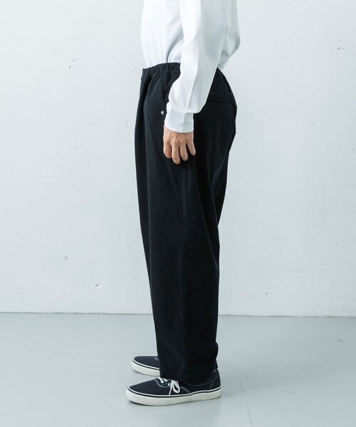 URBAN RESEARCH（アーバンリサーチ）の「Wide Dad　Dad EASY CORDUROY WIDE PANTS（その他パンツ・メンズ・D NAVY・1/2）」の12枚目の写真